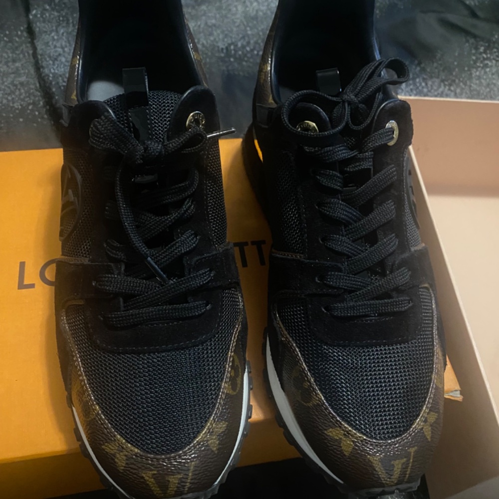 Designer sneakers - Picture 3 of 4